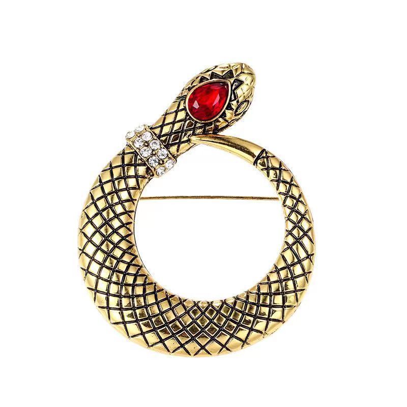 Retro Exaggerated Alloy Electroplated Gold Snake Brooch