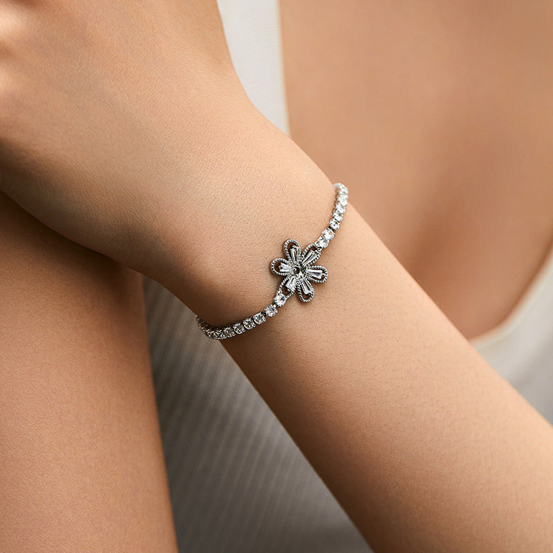 Simple Style Women's Jewelry Exquisite White K Color Bracelet
