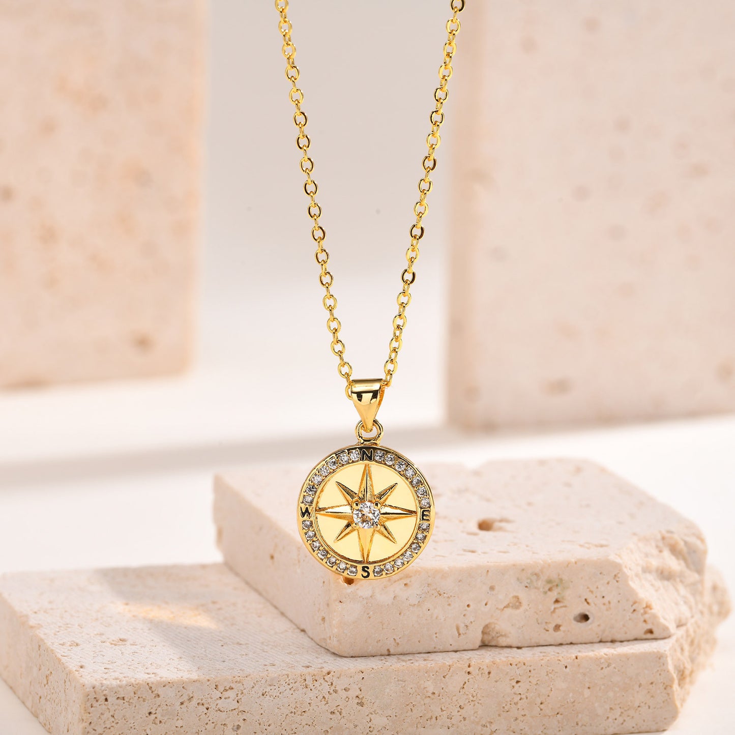 Copper Zircon Compass Round Plate Pendant Gold Necklace