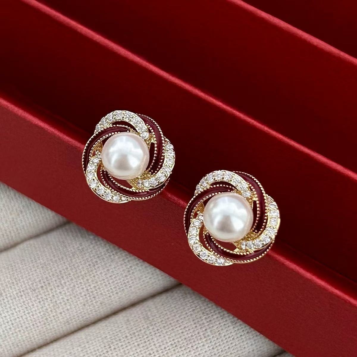 Light Luxury Diamond-Encrusted Red Pearl Earrings