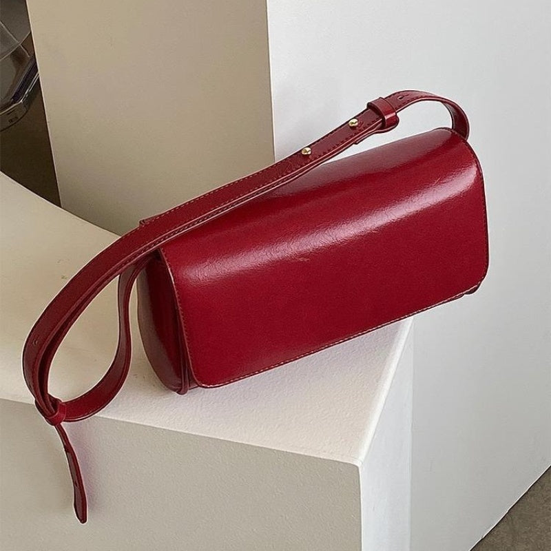 Retro Wine Red Underarm Bag