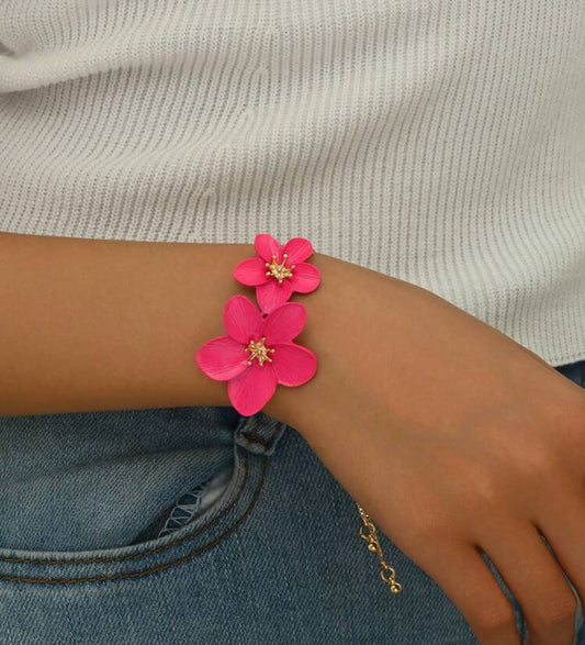 Adjustable Fresh Pink Floral Luxurious Bracelet