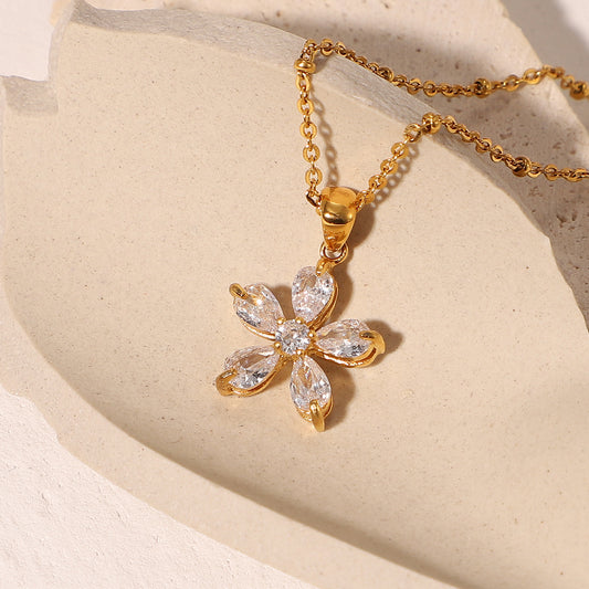 White Zircon Flower Pendant Necklace