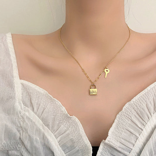 Key Design Light Luxury Women's Titanium Steel Clavicle Chain Necklace