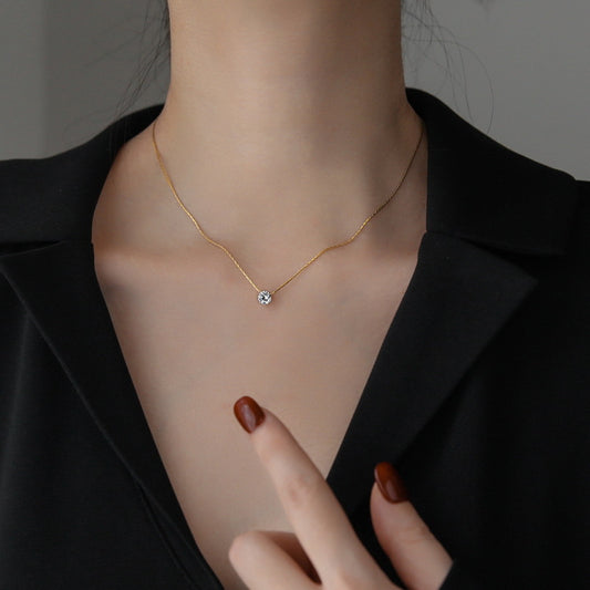 Design Gold High-grade 6 Rhinestones Pendant Necklace