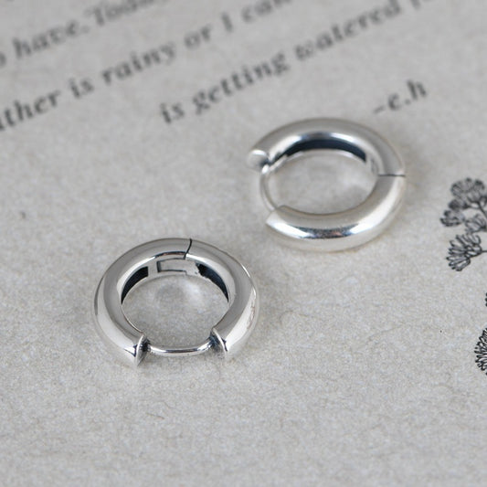 S925 Silver Retro Glossy Simple Fashion Small Ear Ring