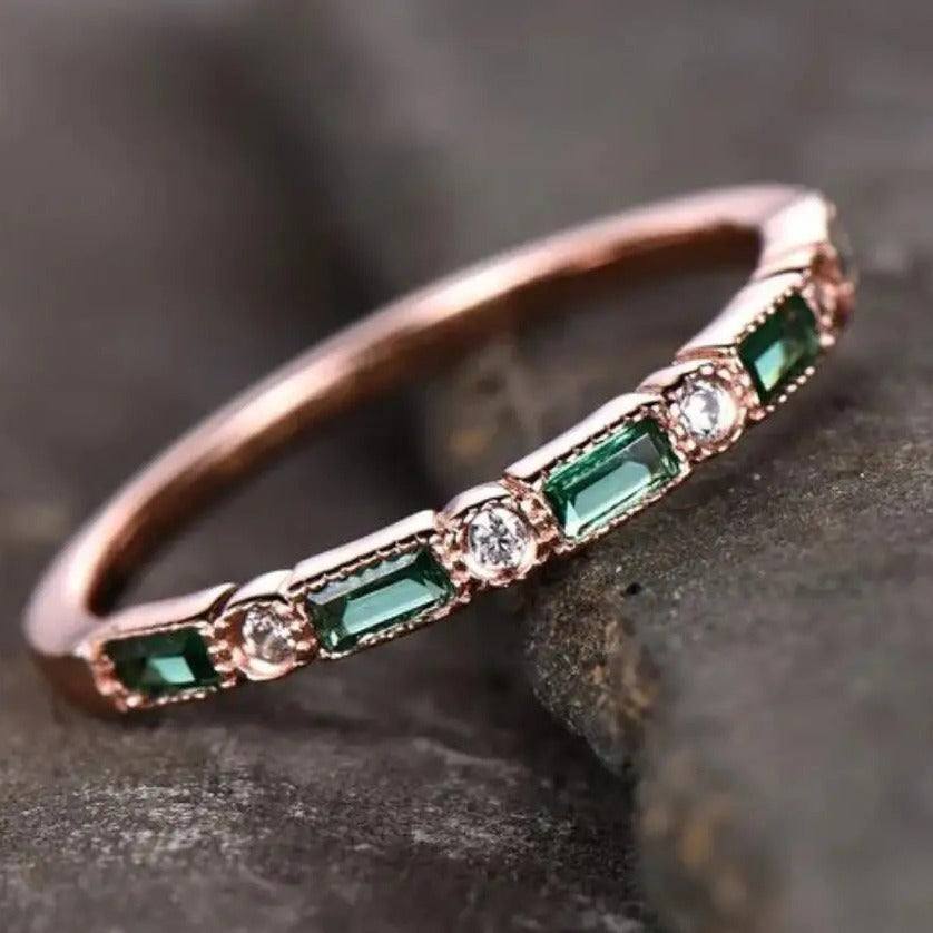 High-grade Emerald Ring