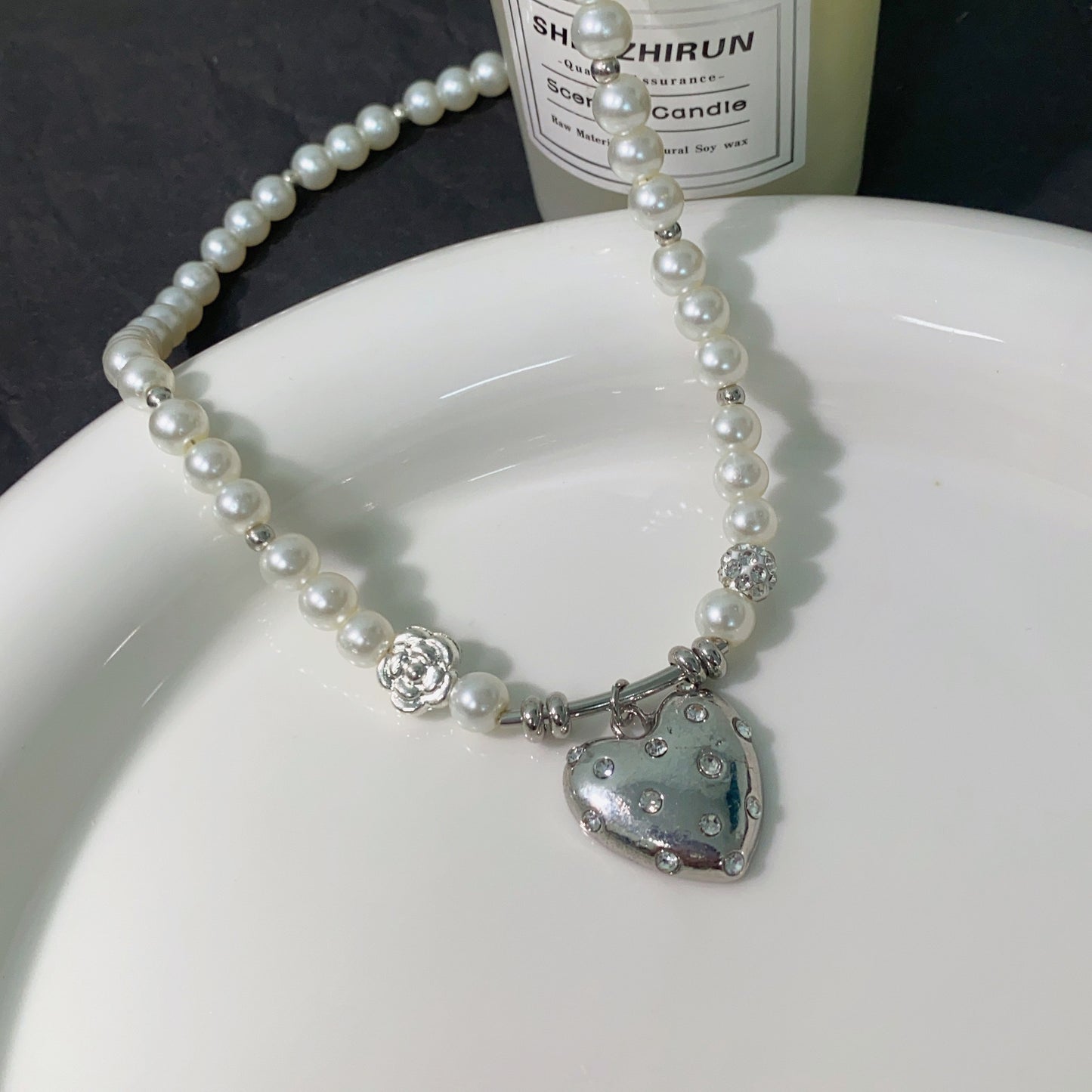 Simple Love Pearl Necklace