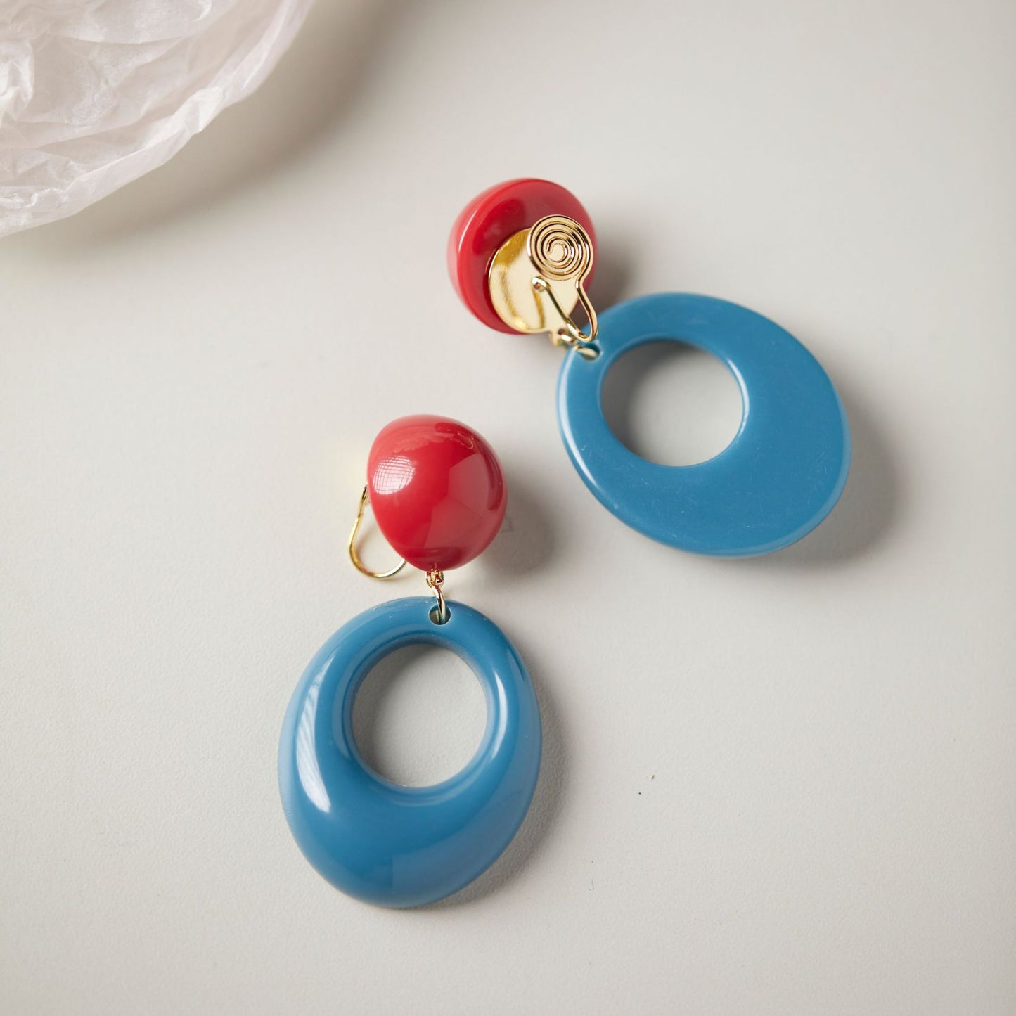 Retro Circle Contrast Color Earrings