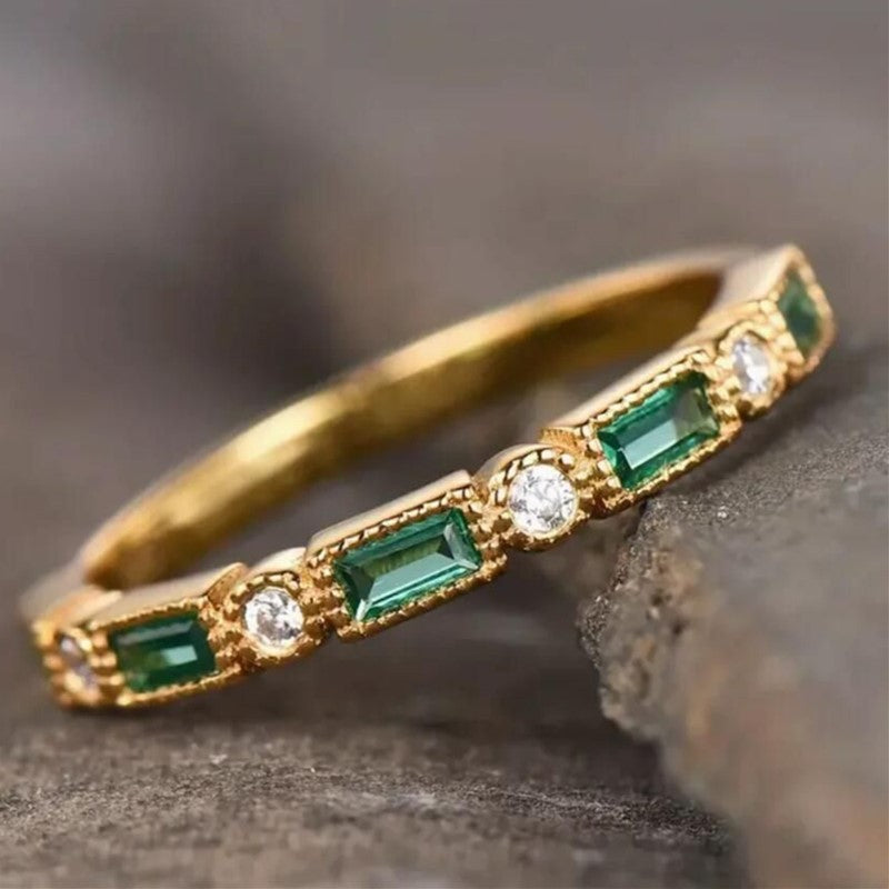 High-grade Emerald Ring