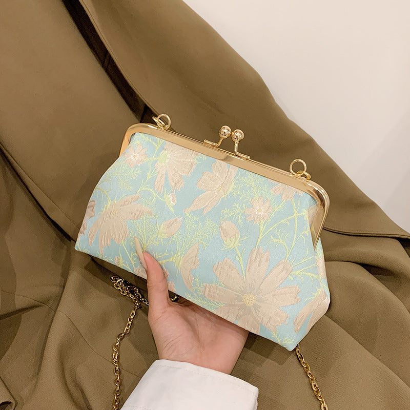 Shell Chain Flower Shoulder Bag