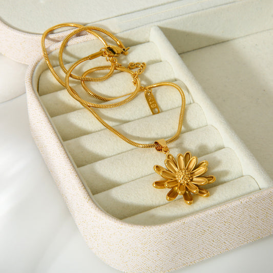 Double-layer Little Pendant Flower Necklace