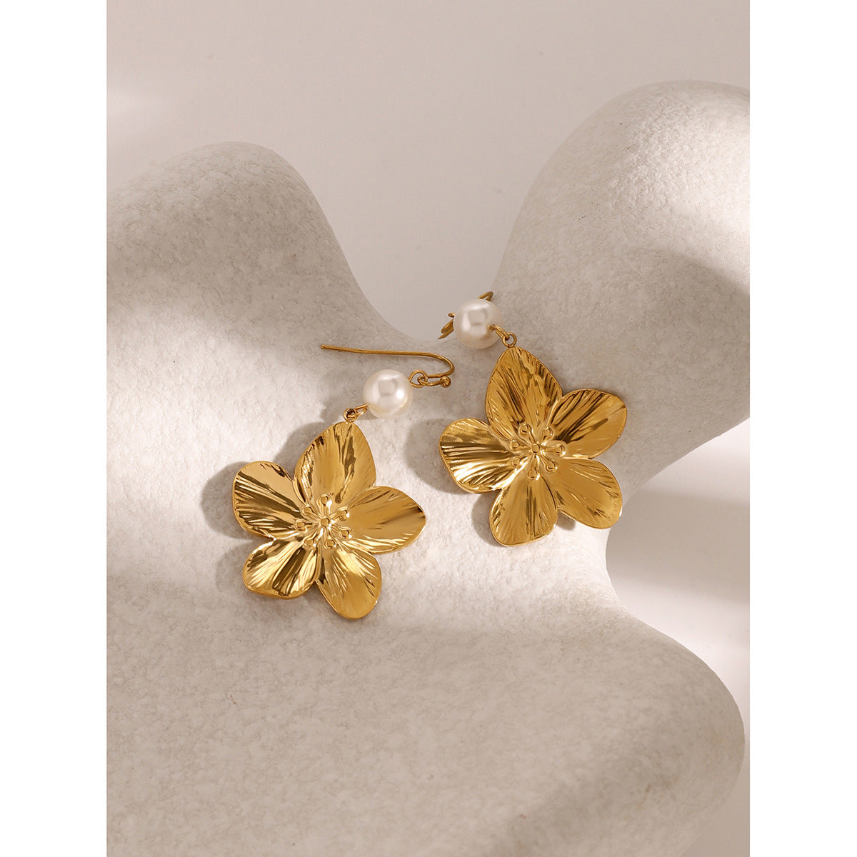 Ins18k Gold Stainless Steel Flower Earrings