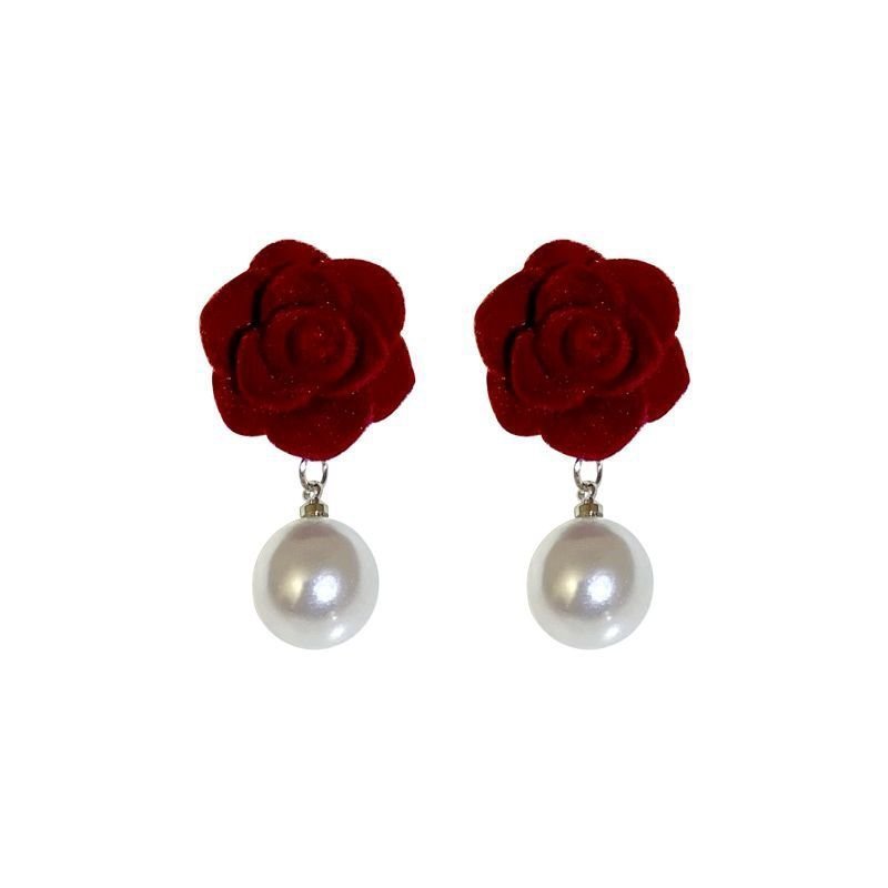 Vintage Velvet Dignified Flowers Pearl Niche Ear Studs