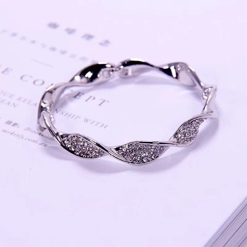 Rhinestone Alloy Spiral Zircon Bracelet