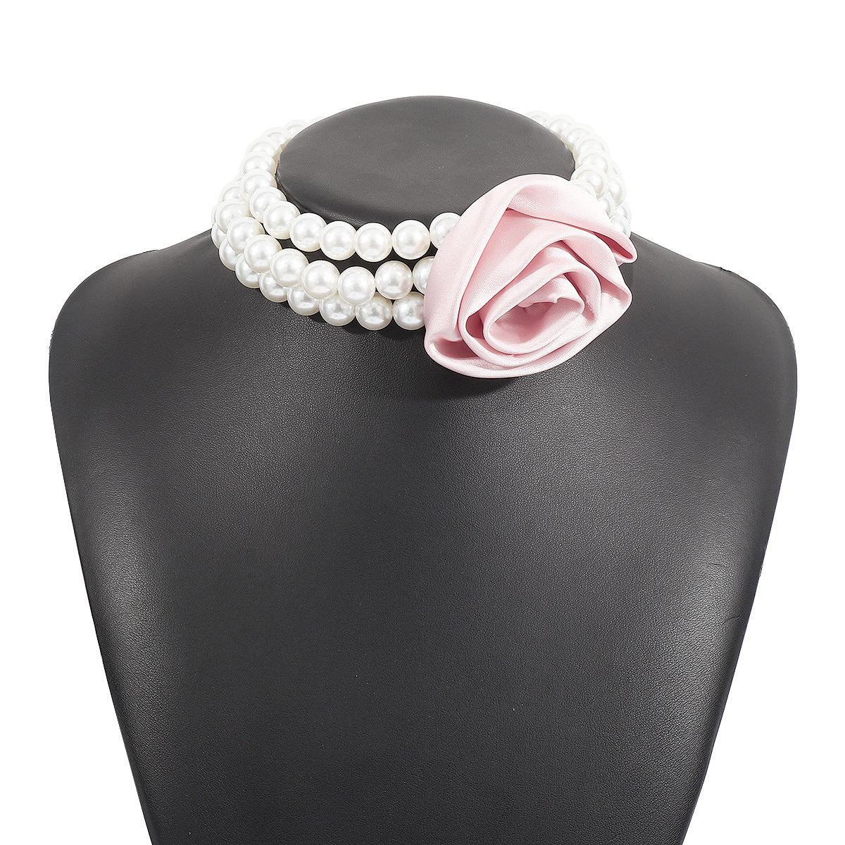 Retro Romantic Hepburn Style Pearl Rose Banquet Necklace