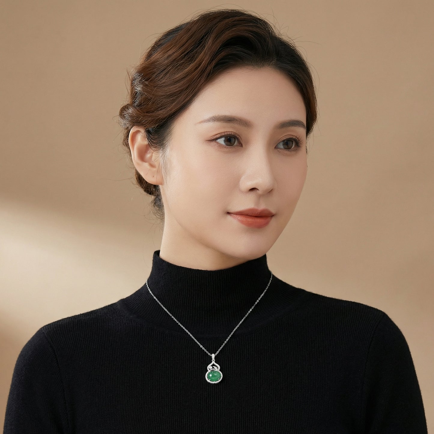925 Sterling Silver Elegant Green Jadeite Gourd Pendant Necklace with Shimmering Diamond Accents