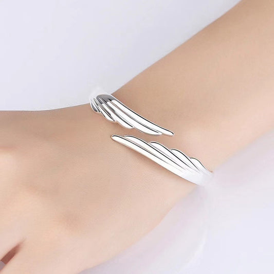 Women's Stylish Opening White Copper Silver-plated Bracelet Angel Wings