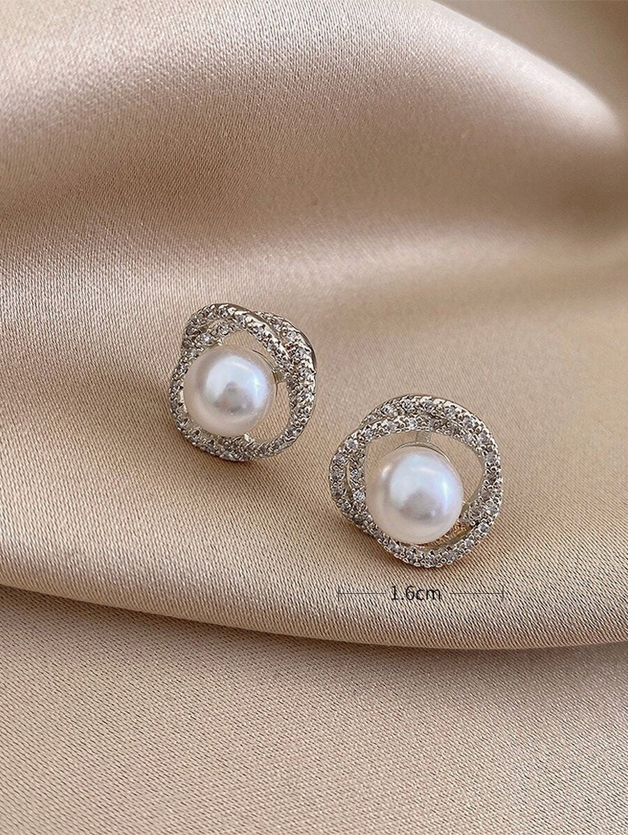 Faux Pearl & Rhinestone Decor Stud Earrings