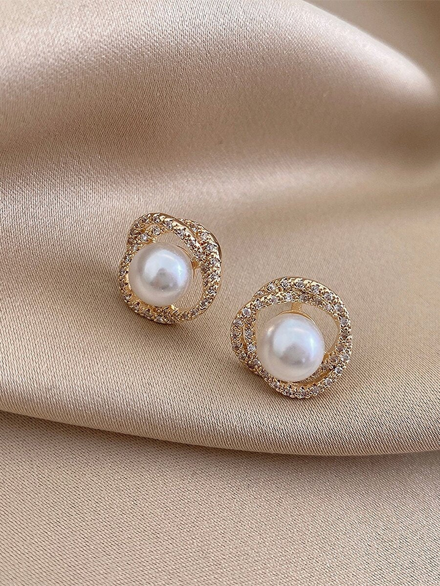 Faux Pearl & Rhinestone Decor Stud Earrings