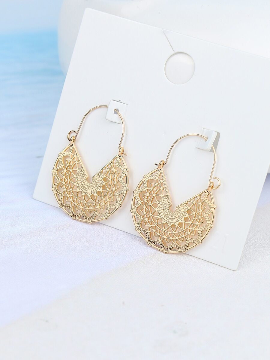 Vintage Hollow Out Earrings