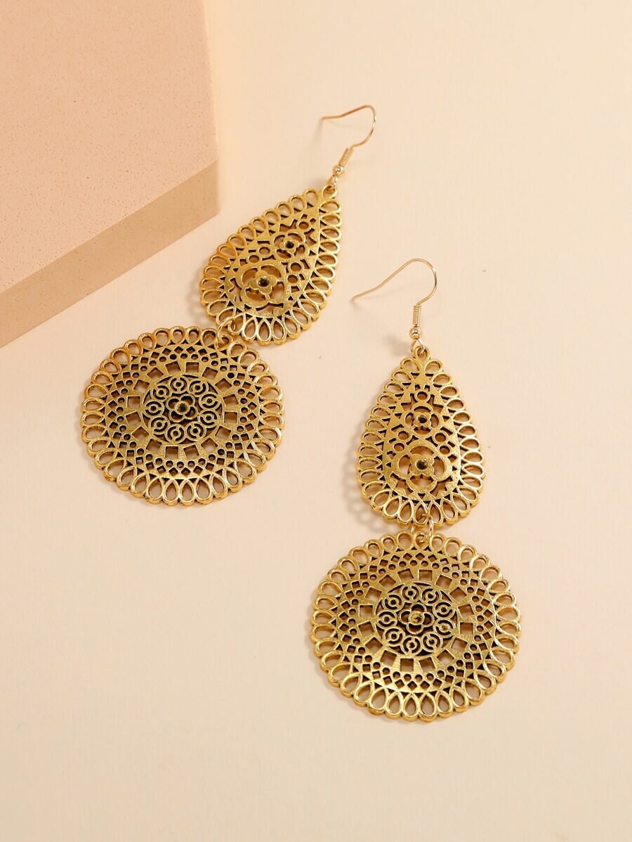 Hollow Out Water Drop Earrings