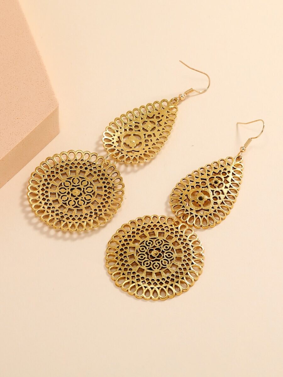 Hollow Out Water Drop Earrings