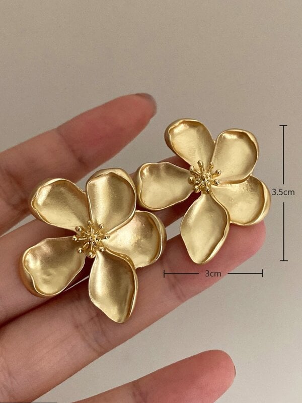 Flower Stud Earrings