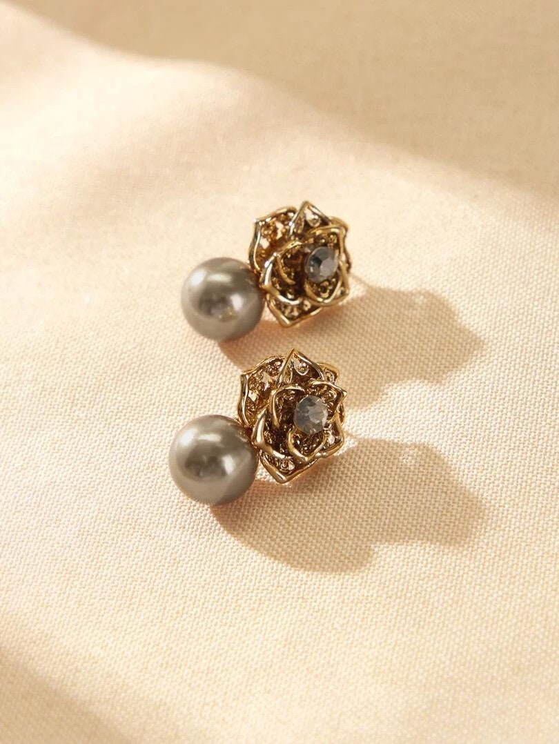 Rhinestone Flower Pearl Stud Earrings