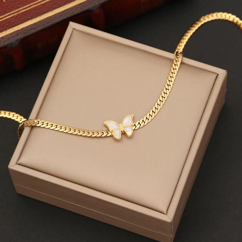 Stainless Steel 18k White Gold Plated Butterfly Chain Pendant Necklace